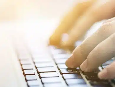 Déléguer la gestion de son site internet: bonne ou mauvaise idée?