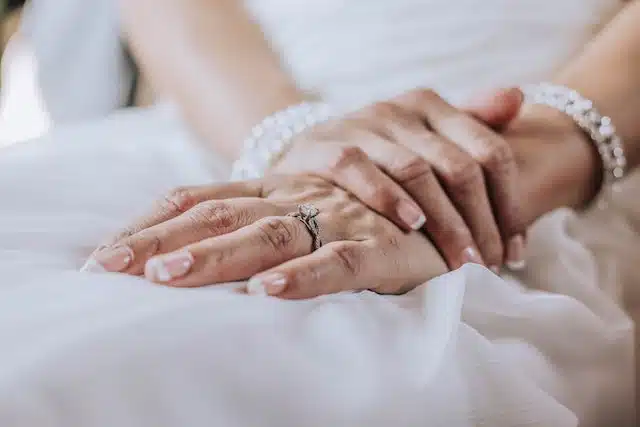 Comment choisir le métal pour sa bague de mariage ?