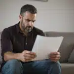 Elle m'a menti sur ma paternité : quelles démarches pour agir efficacement