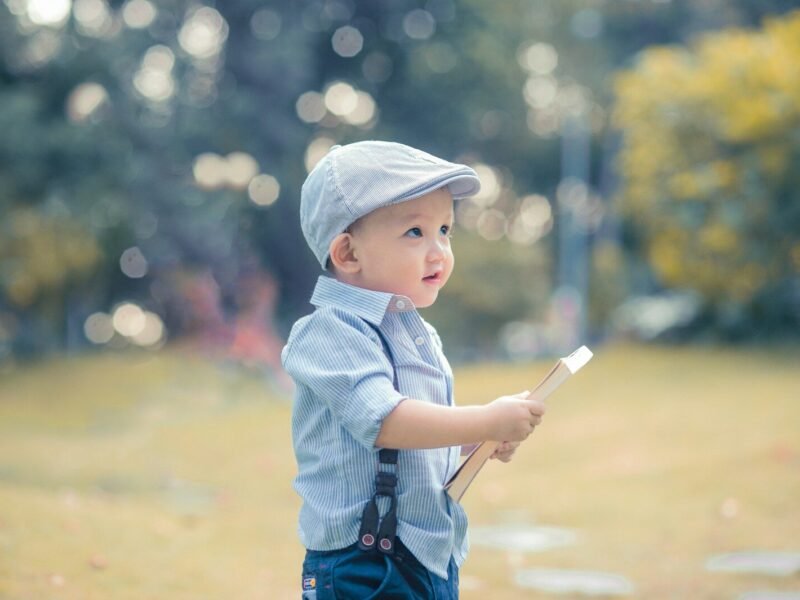 Tendance enfant : comment habiller votre enfant avec style et confort cette saison