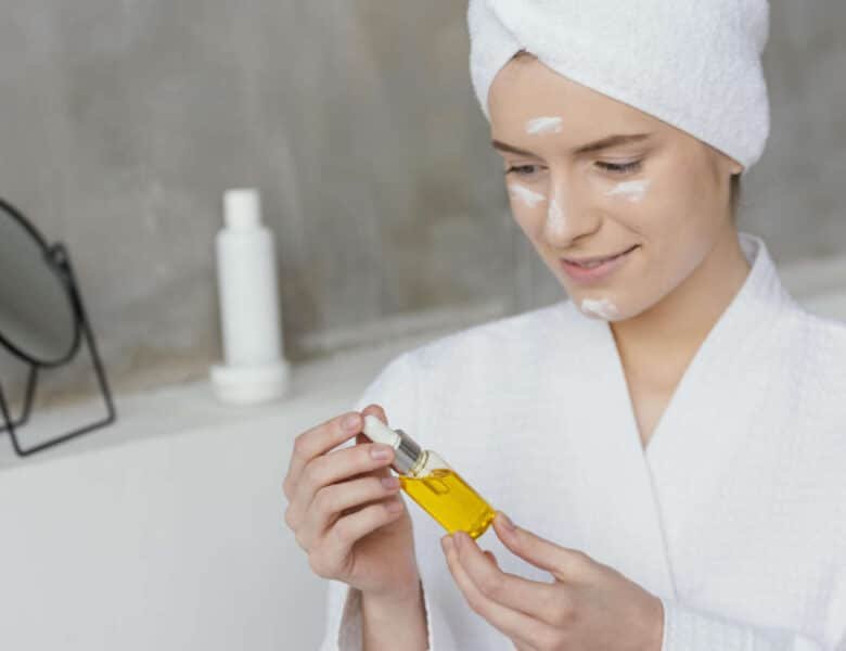 Bienfaits de l’huile de ricin pour la peau : secrets d’une huile aux multiples vertus