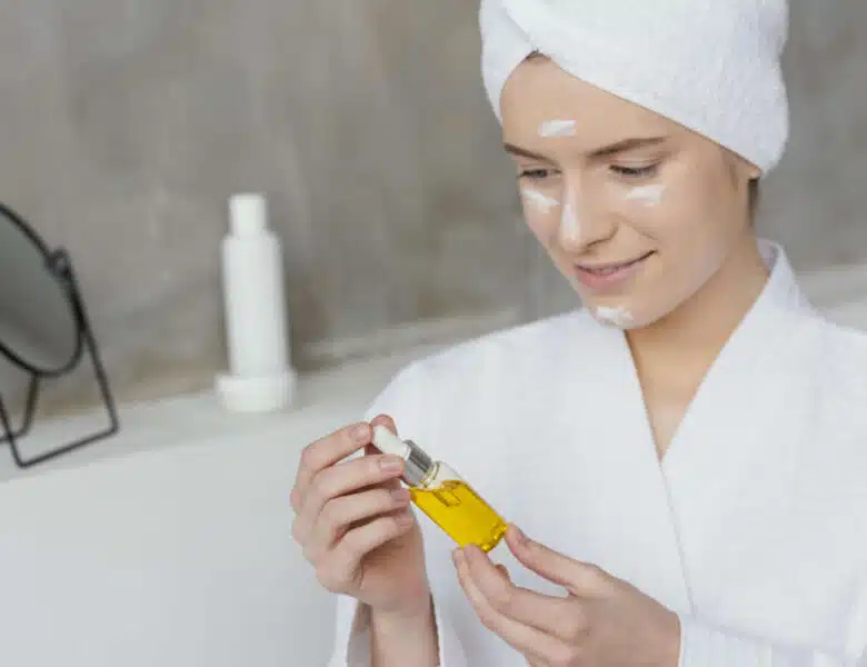 Bienfaits de l’huile de ricin pour la peau : secrets d’une huile aux multiples vertus