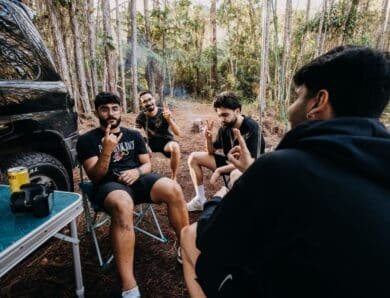 Les indispensables mode homme pour voyager en camping-car confortablement